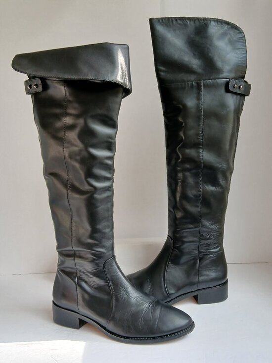 BCBG Max Azaria Black Leather Over The Knee Equestrian Style Riding Boots Size 8 - Picture 2 of 11